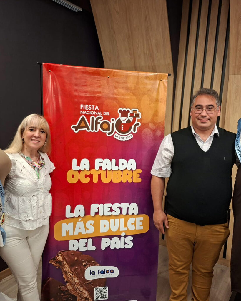 Conversatorio en ronda de negocios